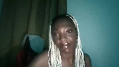 Snapshot of ella5eju chatting on 11-14-25, 09:57 GFE online show from 11-14-25, 09:57