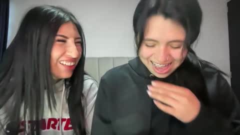 Ella  online show from 11-12-25, 11:43