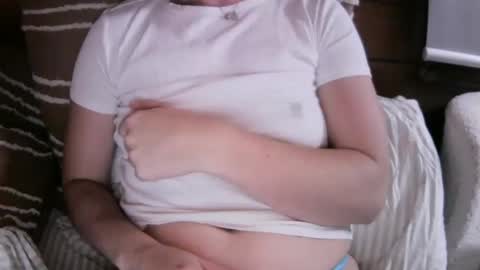 Snapshot of ella_girlnextdoor chatting on 02-17-25, 11:02 Ella - Girl Next Door online show from 02-17-25, 11:02