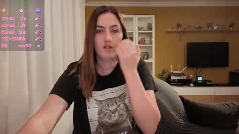 Snapshot of ella_max_live chatting on 12-05-25, 07:06 Ella Max online show from 12-05-25, 07:06