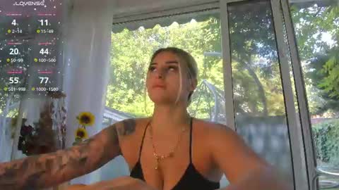 Snapshot of ella_vee chatting on 07-05-26, 05:36 ella_vee online show from 07-05-26, 05:36