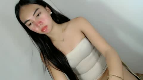 ella_walkerxxx online show from 06-12-26, 04:28