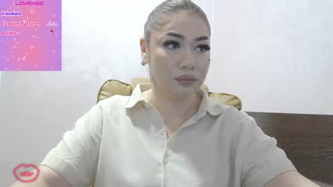 Ella online show from 05-24-26, 03:44