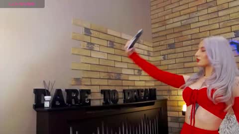 Snapshot of ellacharmx chatting on 01-04-25, 07:13 Ella online show from 01-04-25, 07:13