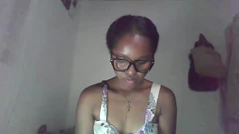 Snapshot of ellah245 chatting on 02-17-26, 05:52 ellah245 online show from 02-17-26, 05:52