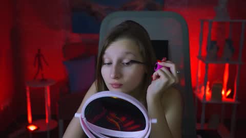 Snapshot of ellahorton chatting on 02-08-25, 06:33 Ella online show from 02-08-25, 06:33