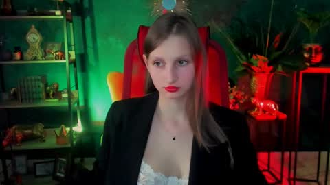 Snapshot of ellahorton chatting on 02-28-25, 06:41 Ella online show from 02-28-25, 06:41