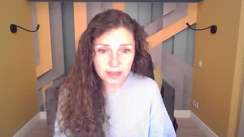 Snapshot of ellalongs chatting on 05-16-26, 11:31 EllaLongs online show from 05-16-26, 11:31