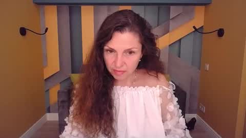 Snapshot of ellalongs chatting on 05-22-26, 11:27 EllaLongs online show from 05-22-26, 11:27