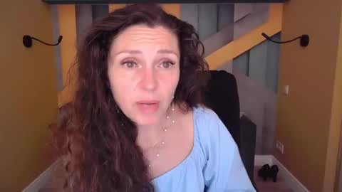 Snapshot of ellalongs chatting on 06-05-26, 11:49 EllaLongs online show from 06-05-26, 11:49