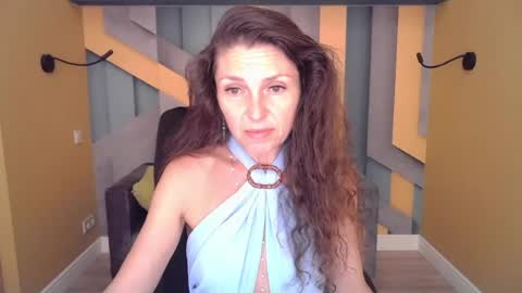 Snapshot of ellalongs chatting on 06-27-26, 11:26 EllaLongs online show from 06-27-26, 11:26