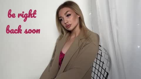 Snapshot of ellamilla chatting on 04-01-26, 01:34 ellamilla online show from 04-01-26, 01:34