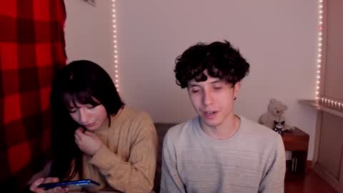 Ella and Cain online show from 01-26-25, 10:24