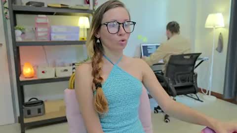 Snapshot of ellcrys chatting on 06-11-26, 02:53 im Elsa lets go Subscribe to my OF and Youtube -35 online show from 06-11-26, 02:53