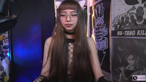 follow me on instagram .    online show from 01-21-25, 10:51