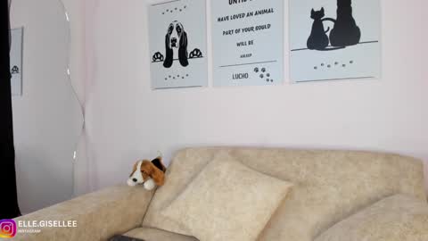 Yiss online show from 01-18-25, 03:53