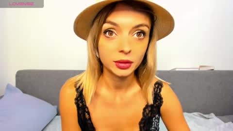 ellen_flow online show from 10-29-25, 08:54