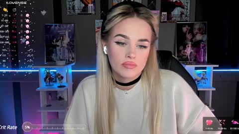 Snapshot of ellensoftt chatting on 12-11-24, 08:18 Maria online show from 12-11-24, 08:18