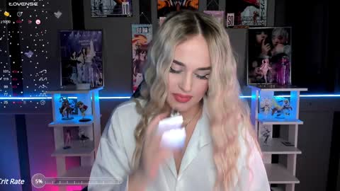 Snapshot of ellensoftt chatting on 12-12-24, 09:04 Maria online show from 12-12-24, 09:04