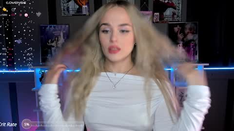 Snapshot of ellensoftt chatting on 12-21-24, 04:46 Maria online show from 12-21-24, 04:46