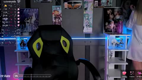 Snapshot of ellensoftt chatting on 01-04-25, 08:37 Maria online show from 01-04-25, 08:37