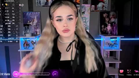 Snapshot of ellensoftt chatting on 03-08-25, 04:50 Maria online show from 03-08-25, 04:50