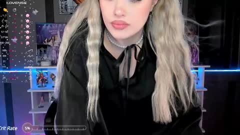 Snapshot of ellensoftt chatting on 03-08-25, 07:53 Maria online show from 03-08-25, 07:53