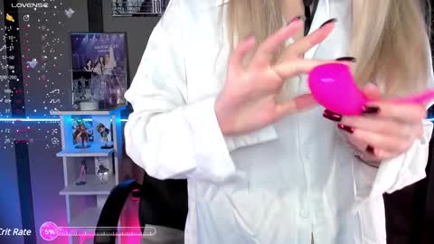 Snapshot of ellensoftt chatting on 03-09-25, 09:24 Maria online show from 03-09-25, 09:24