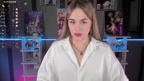 Snapshot of ellensoftt chatting on 11-12-25, 04:29 Maria online show from 11-12-25, 04:29