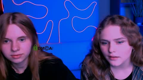 Snapshot of elli_ashley chatting on 04-07-26, 01:55 Ashley online show from 04-07-26, 01:55