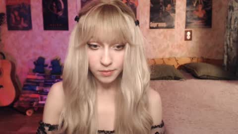 ellie_friendly online show from 02-04-25, 12:11
