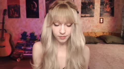 ellie_friendly online show from 02-17-25, 11:20