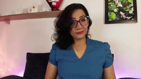 elliee1 online show from 03-19-26, 12:09