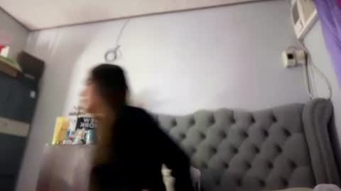Snapshot of elliesee chatting on 07-10-26, 01:14 ellie online show from 07-10-26, 01:14