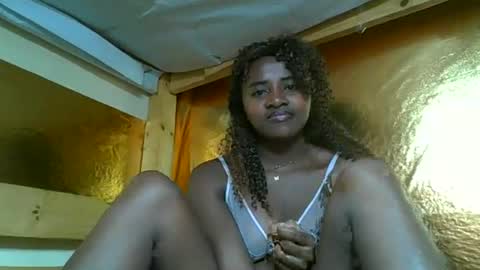 Snapshot of ellodi chatting on 06-21-26, 09:12 Ellodi online show from 06-21-26, 09:12