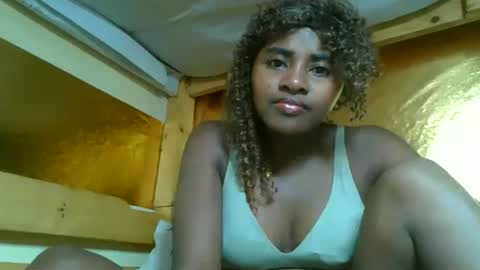 Snapshot of ellodi chatting on 06-24-26, 11:15 Ellodi online show from 06-24-26, 11:15