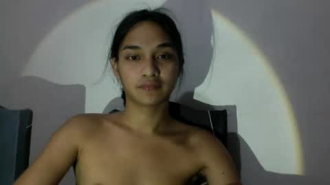 Snapshot of ellorrey chatting on 06-18-26, 12:20 ELLORREY online show from 06-18-26, 12:20