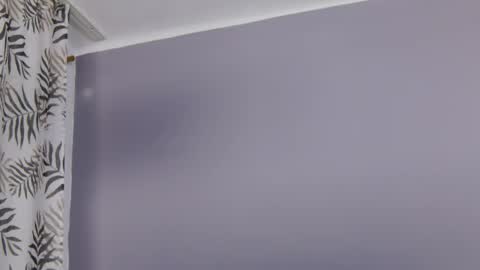 Elsa Jean online show from 09-17-25, 02:24