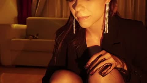 Snapshot of elly_fry chatting on 07-31-26, 07:57 Art Place online show from 07-31-26, 07:57