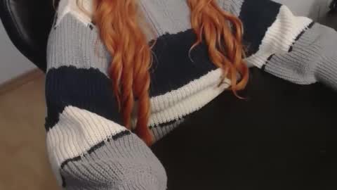 Elly online show from 01-12-26, 04:12