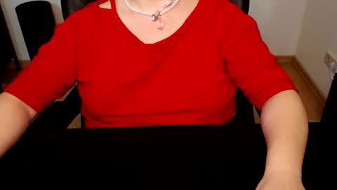Elly online show from 05-21-26, 06:48