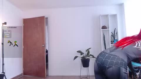 Emy Castro online show from 09-10-25, 08:20