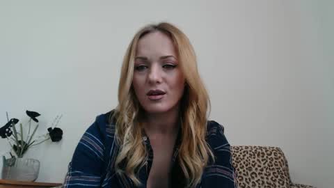 EllyaDiamond online show from 02-17-25, 07:26