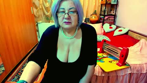 Snapshot of ellyhot53 chatting on 01-02-25, 02:46 ellyhot53 online show from 01-02-25, 02:46