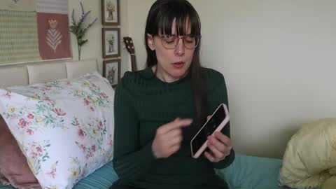 Snapshot of ellynaomi chatting on 05-02-26, 05:18 Elly Naomi online show from 05-02-26, 05:18