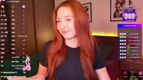 Snapshot of ellypeach chatting on 06-28-26, 06:03 EllyPeach online show from 06-28-26, 06:03