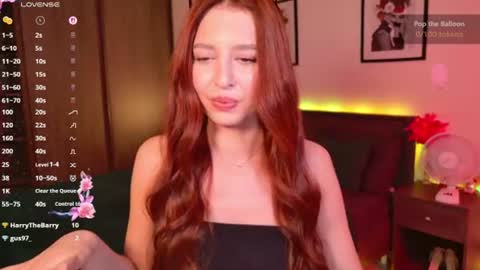 Snapshot of ellypeach chatting on 07-15-26, 08:25 EllyPeach online show from 07-15-26, 08:25