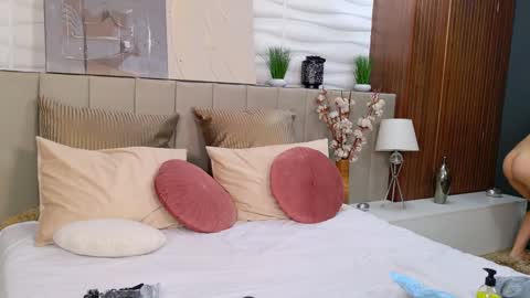 EllyRoss online show from 03-03-25, 11:33