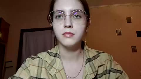 Kate online show from 04-17-26, 02:09