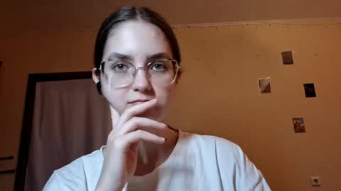 Kate online show from 05-24-26, 01:38